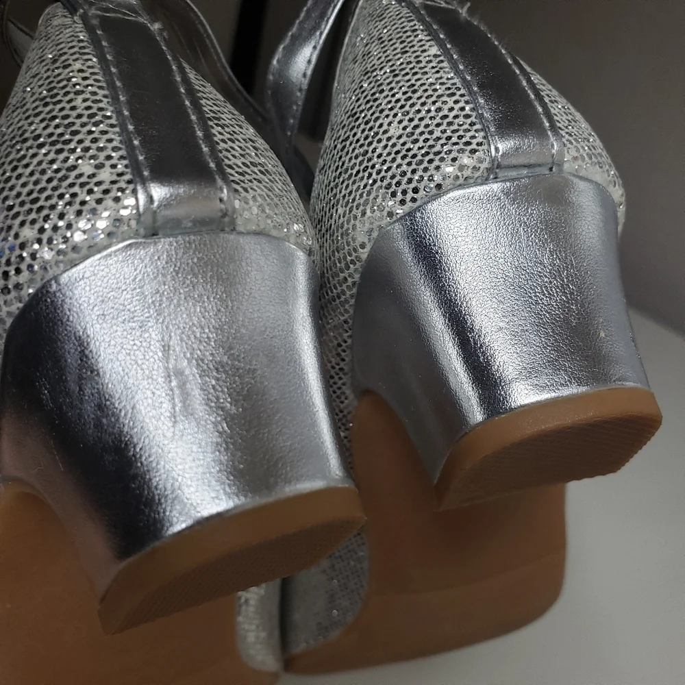 Kids heels silver shoes for special occasions